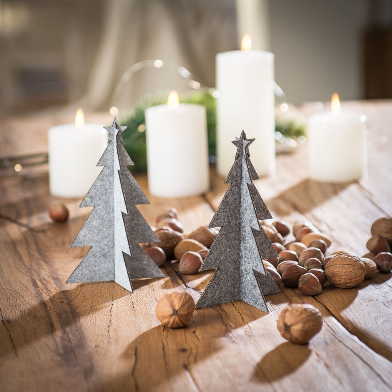 Deko Filz Tannenbäume Tannenbäume aus weissem und grauem Filz, 15 cm hoch